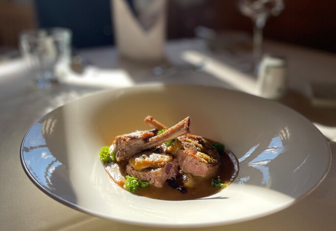 Blick auf den wunderbaren Kräutergarten im 4 Sterne Superior Hotel Waldhof Fuschlsee Resorts.